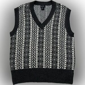 Nicole Miller Women’s Black and White Patterned Sweater Vest